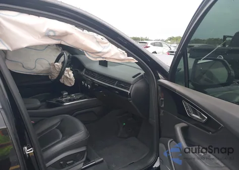 2018 Audi Q7 3.0T Premium z USA, uszkodzony, nr VIN WA1LAAF75JD000651